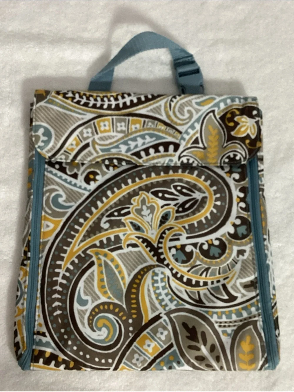 Thirty One Hanging Traveler Case Paisley Toiletry Bag Organizer NWOT Snap Close